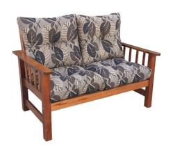 Sofá Banco Namoradeira Colinial Cancún 2 Lugares de Madeira Banco Super Resistente Estofado Floral Tons Marrom e Preto