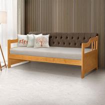 Sofá Cama Dublin Mona Estofado Capitonê Veludo Marrom Madeira Maciça com 1 Colchão Vintage Imbuia Sofá Cama Dublin Mona Estofado Capitonê Veludo Marrom Madeira Maciça com 1 Colchão Vintage Imbuia