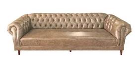 Sofá Chesterfield Capitonê Duque 3 Lugares Suede Bege Sofá Chesterfield Capitonê Duque 3 Lugares Suede Bege