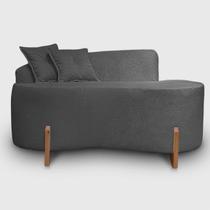 Sofá Curvo Pé de Madeira 2 Lugares Feijão Forma Orgânica Bouclé