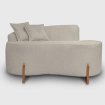 Sofá Curvo Pé de Madeira 2 Lugares Feijão Forma Orgânica Bouclé