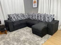 Sofá de Canto Chaise com Espreguiçadeira Preto Floral