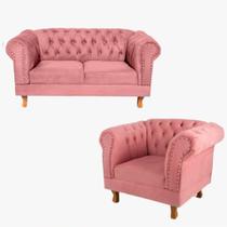 Sofá Namoradeira 2 Lugares Duque Capitonê + 1 Poltrona Duque Suede Rosa Chesterfield Para Sala/Recepção/Barbearia Sofá Namoradeira 2 Lugares Duque Capitonê + 1 Poltrona Duque Suede Rosa Chesterfield Para Sala/Recepção/Barbearia
