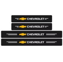 Soleira Anti-Riscos Preto Carbono Para Proteção Anti-Arranhoes Em Portas Veicular Modelo Chevrolet