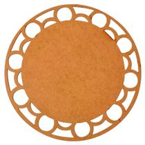 Sousplat em MDF Cru Arabesco 35cm - MDF 3mm - Kit C/ 12 Unid. Sousplat em MDF Cru Arabesco 35cm - MDF 3mm - Kit C/ 12 Unid.