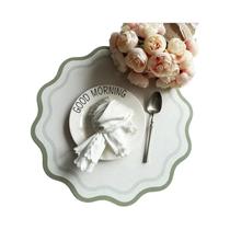 Sousplats Em Forma De Flor Em material sintético Isolados Com Listras Para Mesa De Natal Na Cozinha