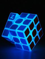 Speed Cube AMAZA 3x3 Fluorescente Brilho em Azul Escuro Luminoso