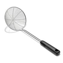 Spider Scoop & Strain Skimmer OXO Good Grips em aço inoxidável Spider Scoop & Strain Skimmer OXO Good Grips em aço inoxidável
