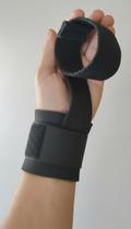 Strap Munhequeira Gancho Musculação Cross Trainer Preto Strap Munhequeira Gancho Musculação Cross Trainer Preto