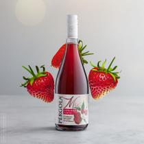 Suco Cooler De Morango Com Vinho Tinto Suave Pergola 750 ML _ morango_pessego