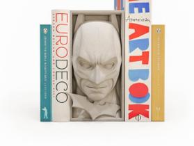 Suporte de Livros Decorativo Batman DC Cor:Cinza