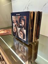 Suporte de Mesa em Acrílico para 10 Discos de Vinil LP, Organizador Expositor Transparente para Vitrola, Estante e Coleção Suporte de Mesa em Acrílico para 10 Discos de Vinil LP, Organizador Expositor Transparente para Vitrola, Estante e Coleção