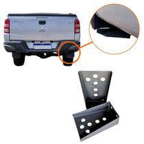 SUPORTE DE PÉ SUBIR CAÇAMBA L200 2020 a 2024 FIXAÇÃO ORIGINAL