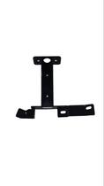 SUPORTE DO FAROL TRASEIRO DIREITO trator ls U60 SUPORTE DO FAROL TRASEIRO DIREITO trator ls U60