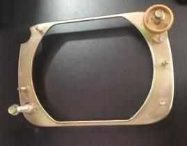 Suporte Farol Fiat 147/ Spazio Direito De Metal C/ Presilhas