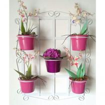 Suporte Ferro Plantas acabamento feito na cor Branco Quadrado 5 Vasos. Suporte Ferro Plantas acabamento feito na cor Branco Quadrado 5 Vasos.