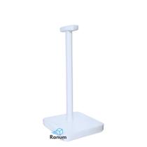 Suporte moderno para fone de ouvido minimalista de mesa. Suporte moderno para fone de ouvido minimalista de mesa.