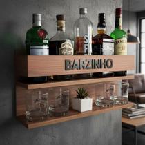 Suporte para Bebida Barzinho de Parede Whisky Cachaça Licor Frase Barzinho Cor Amadeirado Suporte para Bebida Barzinho de Parede Whisky Cachaça Licor Frase Barzinho Cor Amadeirado