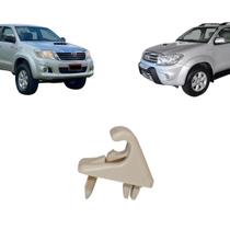 Suporte Presilha Quebra Sol Hilux 2011 2012 2013 Até 2015 SW4 2008 2009 2010 Até 2011 Suporte Presilha Quebra Sol Hilux 2011 2012 2013 Até 2015 SW4 2008 2009 2010 Até 2011
