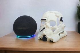 Suporte Tema Stormtrooper Star Wars Mandalorian compatível com Alexa Echo Dot 4 e Echo Dot 5