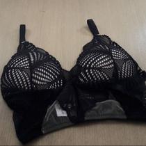 Sutiã Cropped com Bojo em Renda e Tule