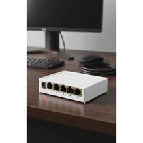 Switch 5 Portas Gigabit RJ45 Bivolt Velocidade Máxima Switch 5 Portas Gigabit RJ45 Bivolt Velocidade Máxima