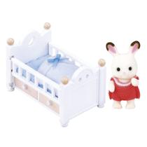 Sylvanian Families - Bebê Coelho Chocolate e Cama - Epoch