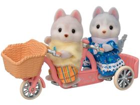 Sylvanian Families Conjunto Bicicleta Dupla - Irmã e Irmão Huskys com Acessório Epoch 2 Bonecos Sylvanian Families Conjunto Bicicleta Dupla - Irmã e Irmão Huskys com Acessório Epoch 2 Bonecos