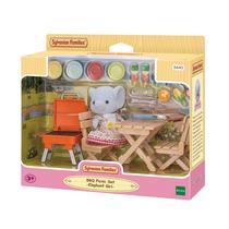 Sylvanian Families - Conjunto Piquenique e Churrasco - Menina Elefante - Epoch