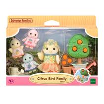 Sylvanian Families Figuras Família Dos Pássaros Cítricos Com Carrinho Árvore Regador E Laranjas Sylvanian Families Figuras Família Dos Pássaros Cítricos Com Carrinho Árvore Regador E Laranjas