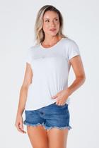 T-Shirt Baby Look Estampa Mini Coração Viscolycra Branca T-Shirt Baby Look Estampa Mini Coração Viscolycra Branca