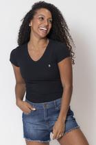 T-Shirt Básica Decote V Polo Wear Preto T-Shirt Básica Decote V Polo Wear Preto