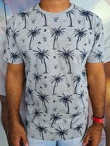 T-Shirt Básica Masculina Floral T-Shirt Básica Masculina Floral