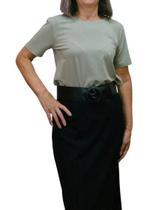 T-shirt Básica Verde Clara de Viscose com Decote Redondo e Manga Curta T-shirt Básica Verde Clara de Viscose com Decote Redondo e Manga Curta