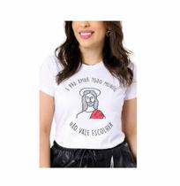 T-Shirt Camiseta feminina com frase Jesus - Bella Bajona