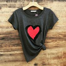 T shirt com coração