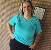 T-shirt feminina plus size 100% algodão corazul turquesa tamanho 52