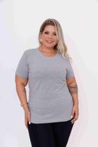 T-Shirt Feminina Plus Size Básica