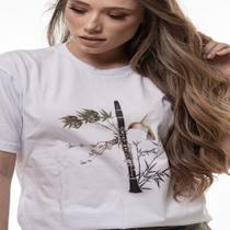 T-shirt flauta com pássaro