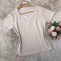 T-shirt malha laise decote v