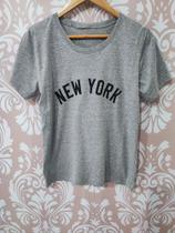 T-shirt New York manga curta cinza surto clothing feminina tam M T-shirt New York manga curta cinza surto clothing feminina tam M