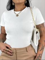 T-shirt Nude Listrada Preta