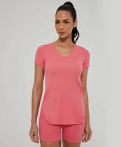 T-shirt Skin Fit Alongada Gola V Alto Giro - Ref. 2331701