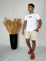 T-Shirt Suburbio, Camisa Masculina, Adulto, Manga Curta Slim fit, Algodão Egípcio, Branca, P ao GG T-Shirt Suburbio, Camisa Masculina, Adulto, Manga Curta Slim fit, Algodão Egípcio, Branca, P ao GG