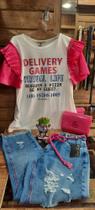 T-shirts com detalhes T-shirts com detalhes