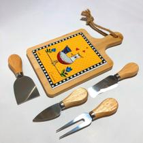 Tábua de Aperitivo com 4 Facas para Queijo Egan Cocorico Laranja: O Kit Completo para o Gourmet Moderno