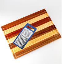 Tábua de Carne Madeira Premium Pinus 45cm + Ralador de Inox Tábua de Carne Madeira Premium Pinus 45cm + Ralador de Inox