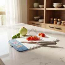 Tabua de Cortar Carnes Legumes Verduras e Frutas de Plástico Resistente Multiuso Plasútil Flores Tabua de Cortar Carnes Legumes Verduras e Frutas de Plástico Resistente Multiuso Plasútil Flores