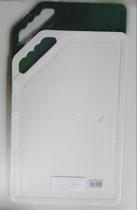 Tabua de corte com pegador em polietileno cores sortidas - medidas 33x4x21,7 cm