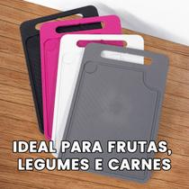 TÁBUA DE CORTE PLÁSTICA ANTIDERRAPANTE COM ALÇA Livre de BPA para Segurança e Saúde na Cozinha TÁBUA DE CORTE PLÁSTICA ANTIDERRAPANTE COM ALÇA Livre de BPA para Segurança e Saúde na Cozinha